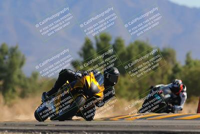 media/Nov-06-2022-SoCal Trackdays (Sun) [[208d2ccc26]]/Turn 7 Set 2 (1050am)/